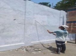 SURAT, Swimming pool wall