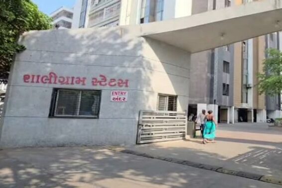 Surat, poison in prasad