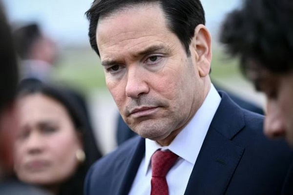 અમેરિકાના વિદેશ મંત્રીએ ઈરાની જનરલના પરિવારના બે વિદેશી નાગરિકોના ગ્રીન કાર્ડ રદ કર્યા