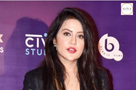 Amrita Fadnavis claims: Same thing happened in Axis Bank as in TCS