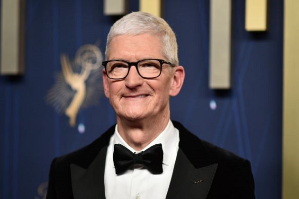 Appleમાં એક યુગનો અંત: ટીમ કૂકે CEO પદ છોડવાની જાહેરાત કરી, જાણો કોણ સંભાળશે કંપનીની કમાન?