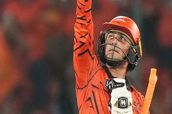  અભિષેક શર્માએ ક્રિસ ગેઇલનો રેકોર્ડ તોડીને એક શાનદાર સિદ્ધિ હાંસલ કરી