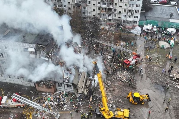 રશિયા-યુક્રેન હવાઈ હુમલામાં 10 લોકોના મોત