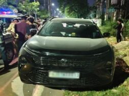 car driver suffers heart attack