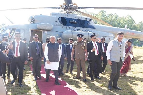 ઉપરાષ્ટ્રપતિ સીપી રાધાકૃષ્ણન શ્રીલંકા પહોંચ્યા, સ્થાનિક સમુદાય દ્વારા સ્વાગત કરવામાં આવ્યું