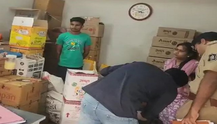 સુરેન્દ્રનગરમાં ભેળસેળયુક્ત ઘીના 22 ડબ્બા સાથે પોલીસે બે શખસોની કરી અટકાયત