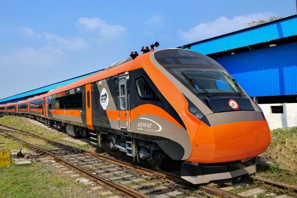 વર્ષ 2025-26માં, લગભગ 3 કરોડ 98 લાખ મુસાફરોએ વંદે ભારત એક્સપ્રેસ ટ્રેનોમાં મુસાફરી કરી