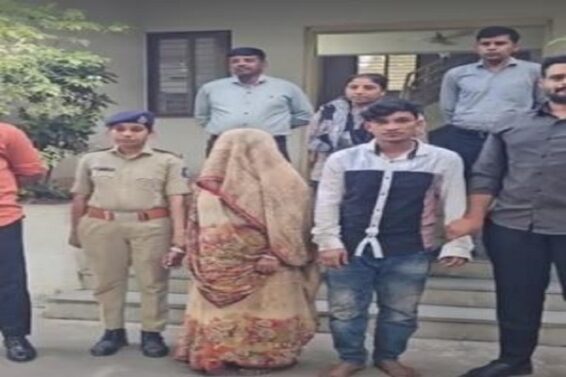 Accused of gold theft