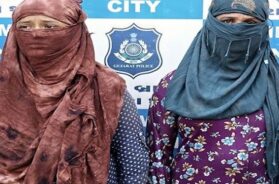 Baroda, women theft caught