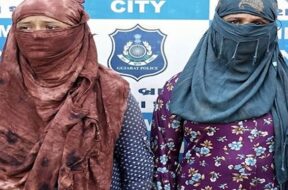 Baroda, women theft caught