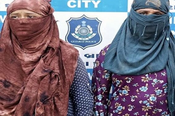 Baroda, women theft caught