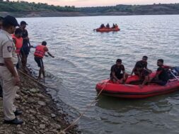 Kakrapar dam,drowned