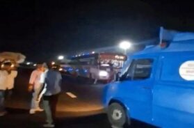 Stones pelted at vehicleas on MP Highway