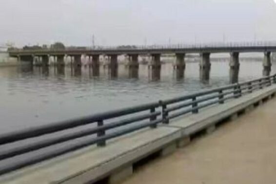 Subhas bridge riverfront road