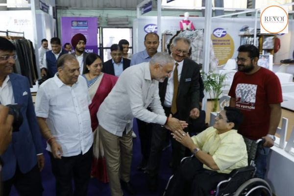 Inauguration of the grand FABEXA-11 exhibition organized by Maskati Cloth Market Mahajan