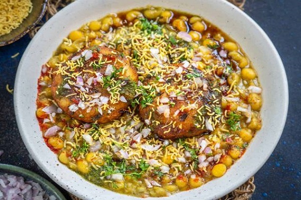 ઘરે બનાવો હેલ્ધી અને સ્વાદિષ્ટ હાઈ પ્રોટીન રગડા પેટીસ, જાણો રેસીપી