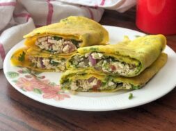 moong dal paneer mint chila