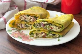 moong dal paneer mint chila