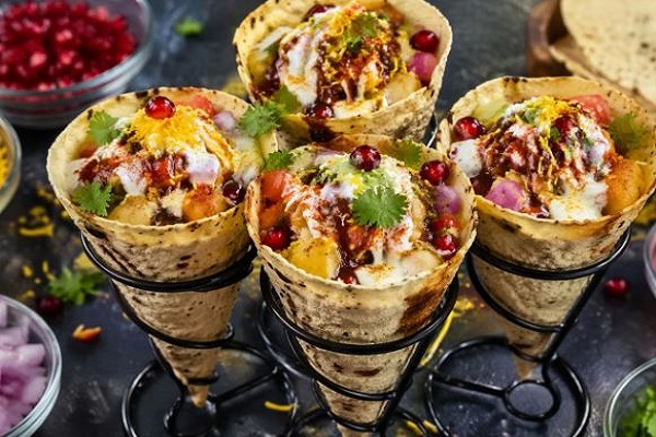 ઘરે મિનિટોમાં બનાવો સ્ટ્રીટ સ્ટાઇલમાં પાપડ કોન ચાટ, જાણો રેસીપી