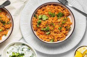 spicy tomato garlic rice