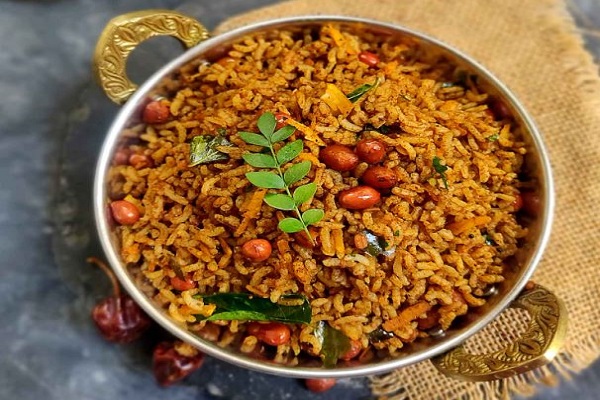 ઘરે બનાવો સાઉથ ઇન્ડિયન સ્ટાઇલ પોડી મસાલા રાઈસ, જાણો રેસીપી