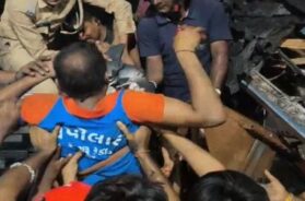 Baroda, Accident, truck driver rescued