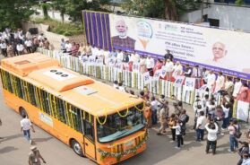 Baroda, ele, bus