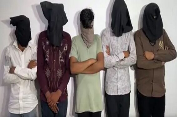 Cheating casem 5 accused arrested, Rajkot
