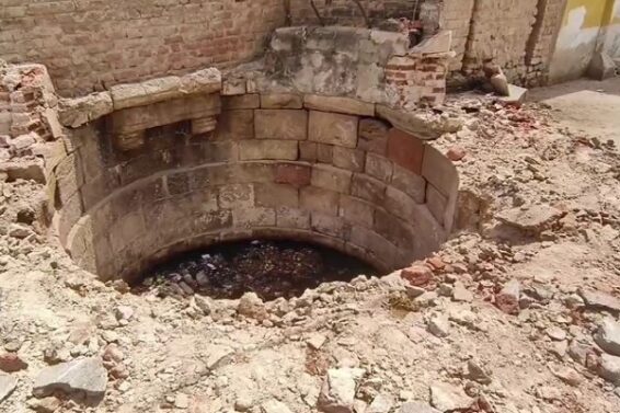 Demolition of the an old well, Wadhawan