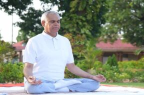 Governor, Yoga