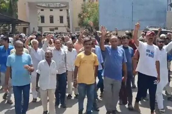 Junagadh, uproar as water connection cut