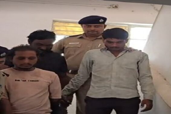 R0bbery case, two accused arrested