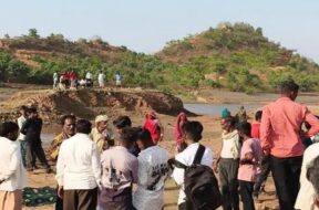 Three children drowned in the lake