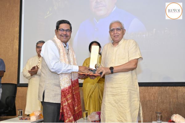 Journalists including REVOI honored with Devarshi Narad Award by Vishwa Samvad Kendra
