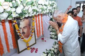 Shri Jagdishbhai Vishwakarma paid floral tributes to Dr. Shyamaprasad Mukherjee