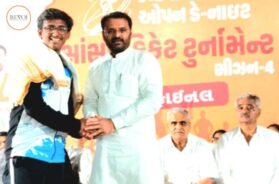 Rising cricketer Purva Bhatt from Kutch receives special honour from MP