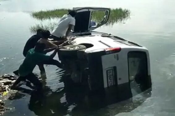 car plunged into lake