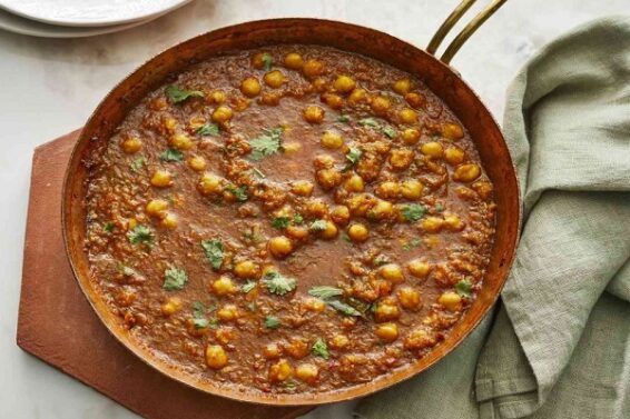chickpea gravy with vegetables
