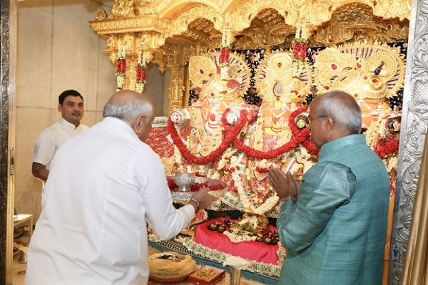 CM ભૂપેન્દ્ર પટેલે પ્રભુ જગન્નાથજીના ચરણોમાં શીશ ઝુકાવી રાજ્યની સુખ-સમૃદ્ધિ માટે કરી મંગલ કામના