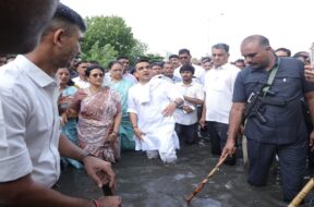 Harsh Sanghavi, Sural flood