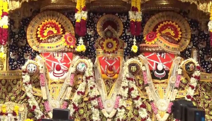 જગન્નાથ મંદિરમાં યોજાઈ નેત્રોત્સવ વિધિ, મહાઆરતી બાદ સંઘવીએ કર્યું ધ્વજારોહણ