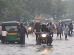 Rain, Surat