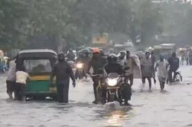 Rain, Surat