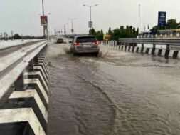 Water flooded the National highway