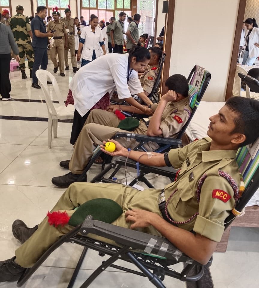 NCC cadets participated in blood donation camp at Lok Bhavan