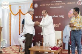 Shankarsinh Vaghela’s 87th birthday was celebrated by Samarpan Arts and Commerce College.