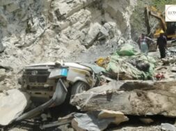 A huge rock fell on a Tata Sumo passing through Himachal Pradesh, crushing 13 passengers