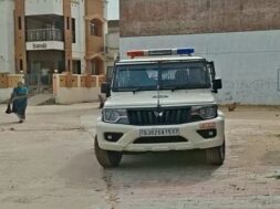 mahesana , robbery