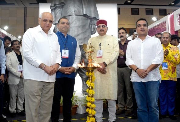ગાંધીનગરમાં મહાત્મા મંદિર ખાતે ટ્રાવેલ એન્ડ ટુરિઝમ ફેરનો CMએ કરાવ્યો પ્રારંભ