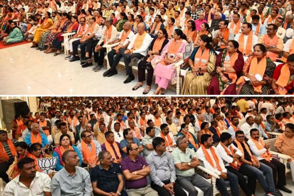 a-congratulatory-program-was-held-for-bjp-workers-for-bjp-victory-in-the-manjalpur-assembly-by-elections